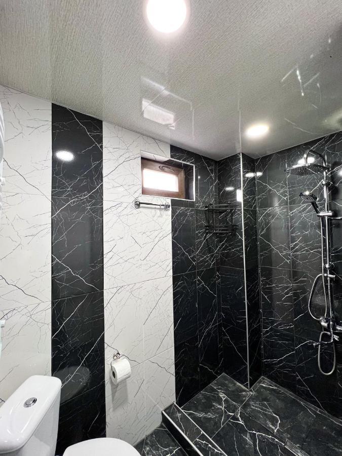 Royal Galaxy Apartment كازباجي المظهر الخارجي الصورة